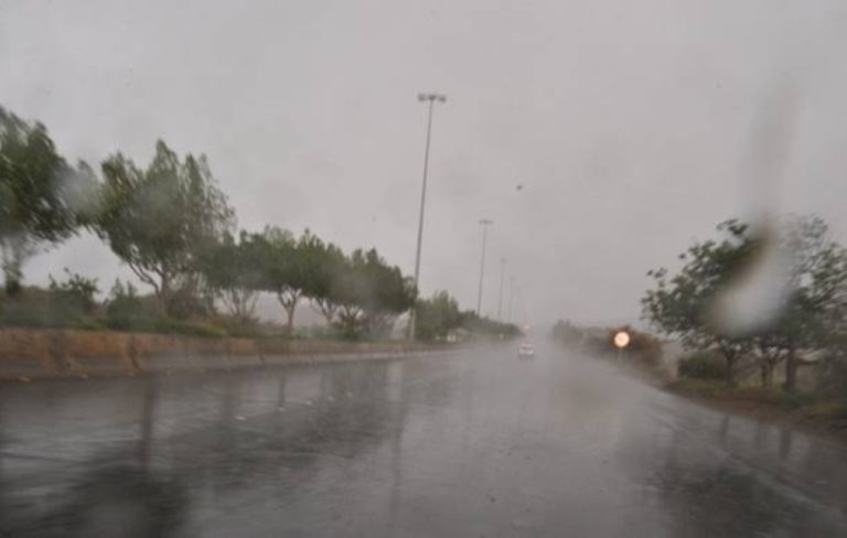 أمطار غزيرة تضرب محافظة الطائف
