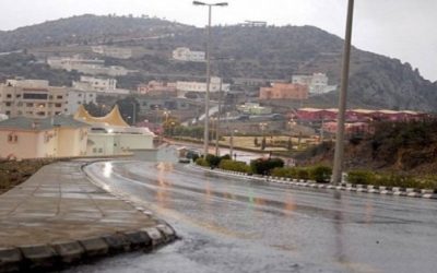 أمطار غزيرة تهطل على منطقة الباحة  
هطول أمطار غزيرة يعم منطقة الباحة  
منطقة الباحة تستقبل أمطارًا متواصلة  
تساقط الأمطار ينعش مدينة الباحة  
أجواء الباحة تتزين بأمطار وفيرة