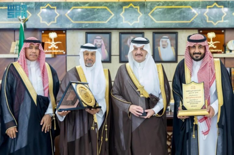 أمير الشرقية يستضيف رئيس جمعية “نقاء” لمكافحة التدخين