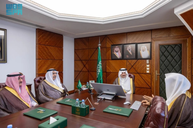 أمير الشرقية يستقبل مدير الأوقاف بالمنطقة