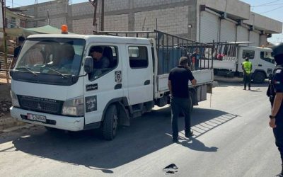 إزالة المخالفات تبدأ في "شارع المزارع" ببلدية إربد الكبرى