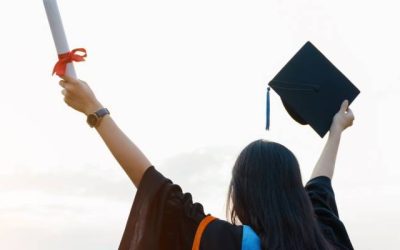 احتلت الطالبة جود الصفدي المركز الأول في التوجيهي بمعدل 99.75% في الفرع العلمي