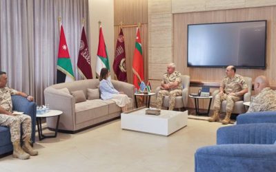 استقبال السفيرة اليونانية في عمان من قبل رئيس هيئة الأركان المشتركة