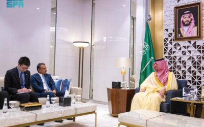 استقبال عبدالعزيز بن سعود لسفير سنغافورة