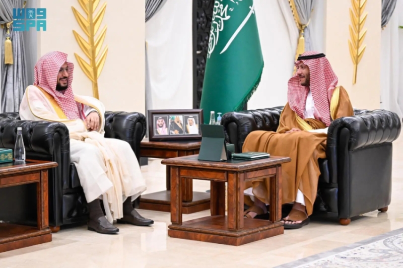 استقبال مميز لأمين عام هيئة كبار العلماء من محافظ الطائف