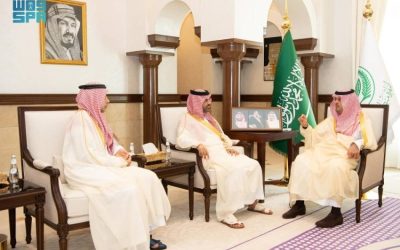 استقبال مميز لرئيس جامعة جدة من سعود بن مشعل  
سعود بن مشعل يرحب برئيس جامعة جدة  
لقاء هام مع رئيس جامعة جدة من قبل سعود بن مشعل  
رئيس جامعة جدة في ضيافة سعود بن مشعل