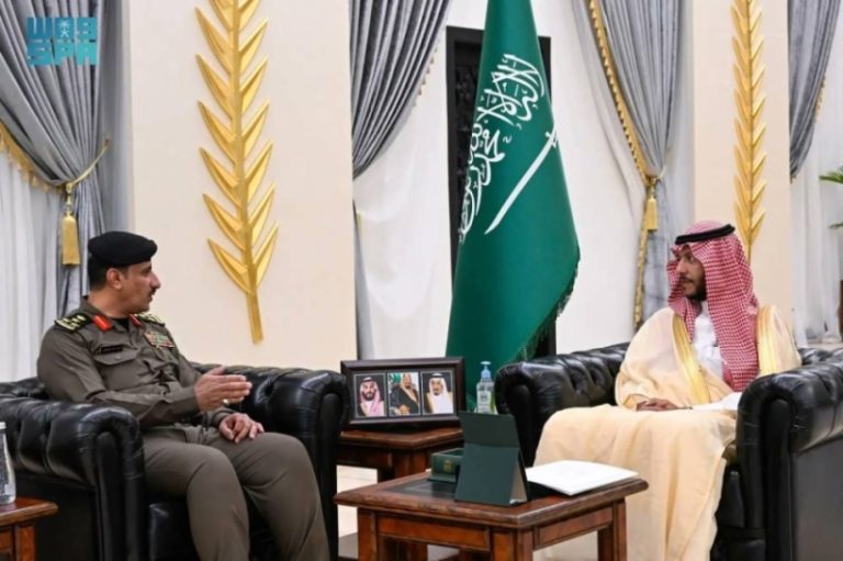 استقبال مُحافظ الطائف لمدير مرور المحافظة