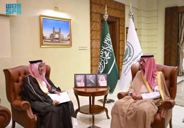 التقرير الإعلامي في قبضة مُحافظ جدَّة