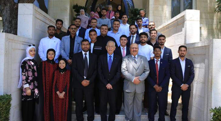 العيسوي يؤكد: الأردن نموذج في الحداثة والعدالة خلال لقائه بوفد شبابي من الأغوار