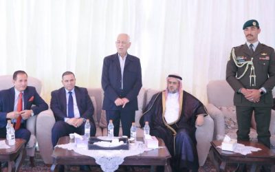 العيسوي يقدم تعازي الملك وولي العهد لعشيرة الصرايرة والمومني