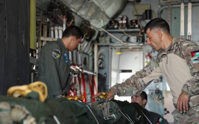 القوات المسلحة الأردنية تنفذ إنزالات جوية متعددة على قطاع غزة بمشاركة دولية واسعة