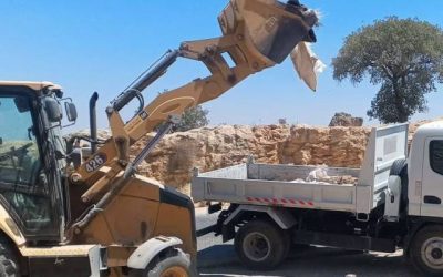 بلدية بيرين تدشن حملة نظافة شاملة استجابة لانتشار النفايات