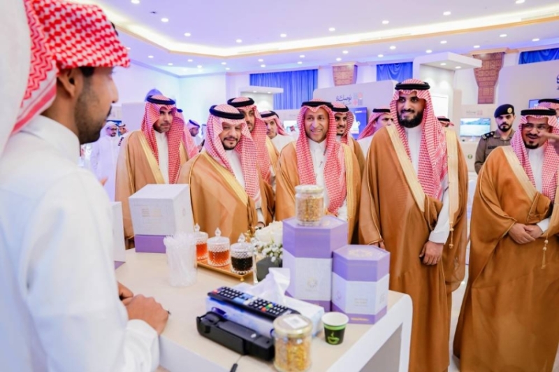 بمناسبة رعاية أمير الباحة: بنك التنمية الاجتماعية يطلق فعالية "بوصلة دلني" الجديدة.