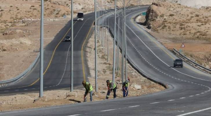 تحسينات كبيرة في طريق النقب: إضافة طبقة ثالثة من الإسفلت وإنارة حديثة ومواد مقاومة للتشققات