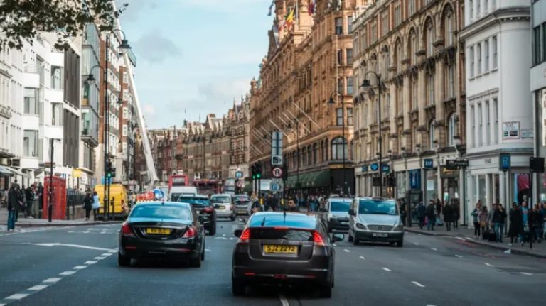 تسجيل السيارات الجديدة في بريطانيا ينخفض بنسبة 5% خلال شهر يوليو المنصرم.