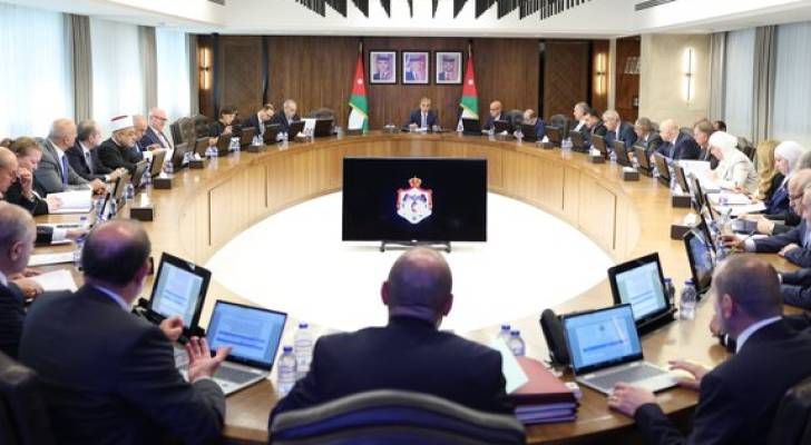 تطورات سياسية في الأردن تكشف عن مغادرين وصاعدين في حكومة حسان