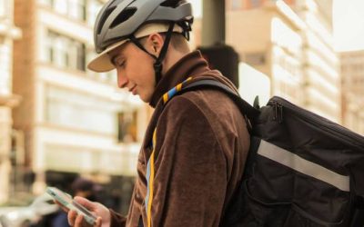 تعديلات متقدمة على نظام النقل بالتطبيقات الذكية تشمل كاميرات مراقبة وتدريب إلزامي للسائقين