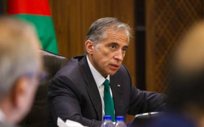 تغيير وزاري مفاجئ في حكومة حسان يشمل ثلث الوزراء ونصف "فريق التحديث"