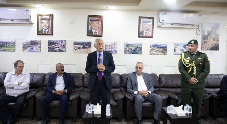 تقديم واجب العزاء.. العيسوي يمثل الملك وولي العهد في تأبين الصحفي جهاد أبو بيدر