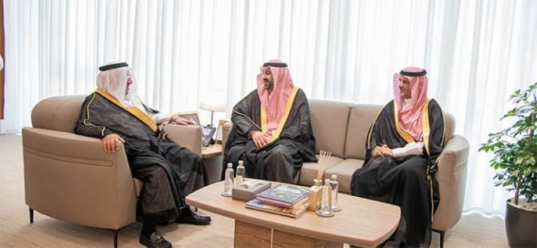 توسيع نطاق استخدام المخلفات في إعداد الخلطات الإسفلتية لتحسين الأداء والاستدامة.