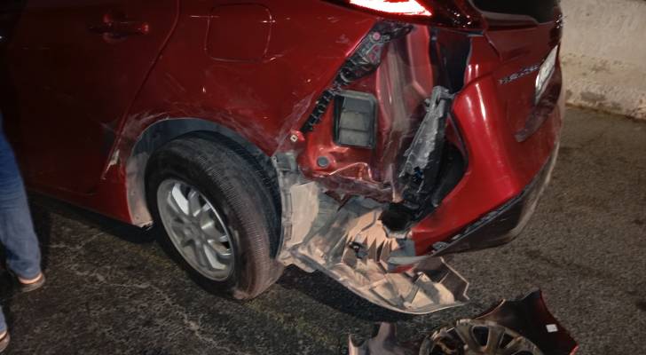 حادث تصادم مروع بين 4 مركبات في الكرك حسب مراسل "رؤيا" فيديو