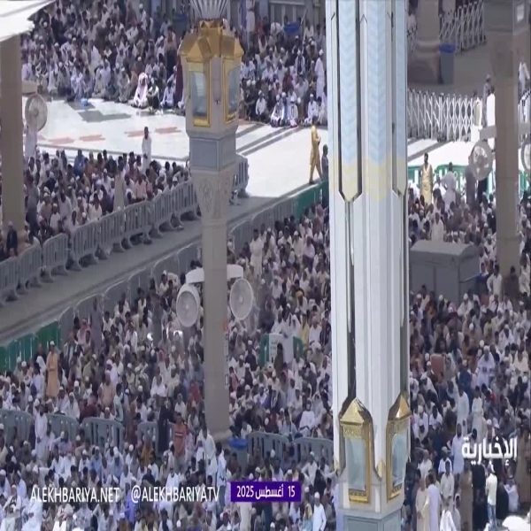 خطبة الجمعة من المسجد النبوي تشهد إقبالاً جماهيرياً واسعاً