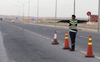 ضبط مركبة تسير بسرعة 265 كم/ساعة في الطريق الصحراوي