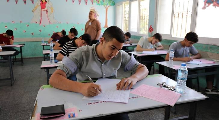 طلبة "التوجيهي" يواجهون ثالث امتحاناتهم في تاريخ الأردن