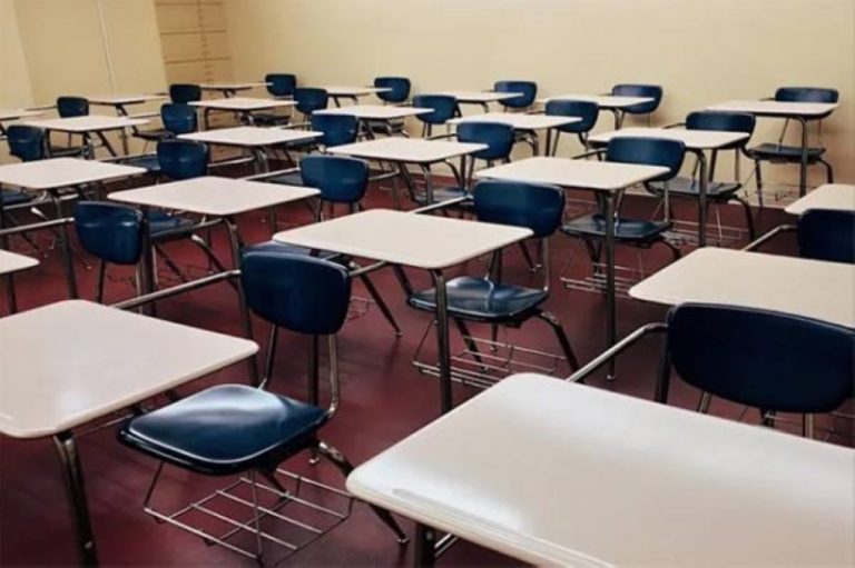 عودة المشرفين والإداريين إلى المدارس للبنين والبنات