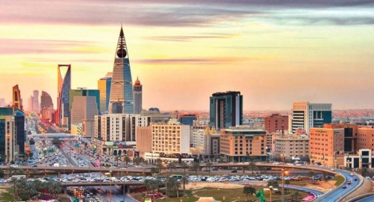 فرض رسوم جديدة على الأراضي والعقارات