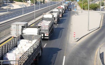 قافلة مساعدات أردنية جديدة تعبر جسر الملك الحسين لدعم غزة بـ 38 شاحنة