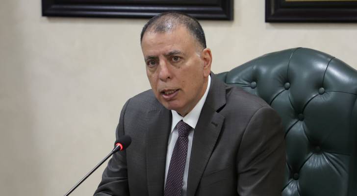 لقاء وزير الداخلية بنظيره الفلسطيني في جسر الملك حسين لتطوير بيئات العمل