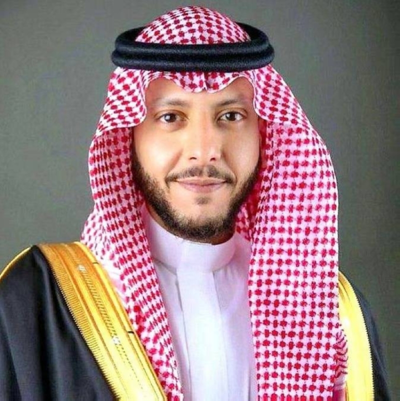 محافظ الطائف يزور مصابي عربة الألعاب