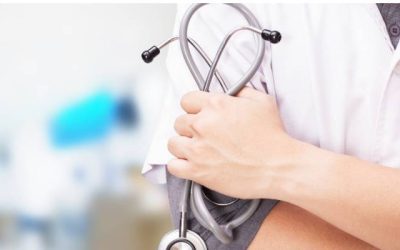 محكمة تعاقب طبيباً بغرامة 10 آلاف دينار لإدارته مختبرًا غير مرخص في عمان بسبب "مكرهة صحية"