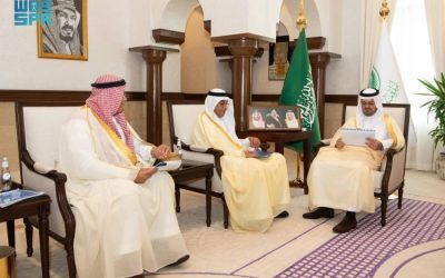 نائب أمير مكة يستعرض مشروعات مطارات جدة