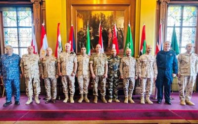 نائب رئيس الأركان يناقش تعزيز العلاقات مع رئيس أركان الدفاع البريطاني