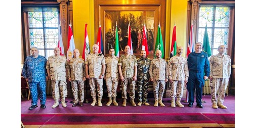نائب رئيس الأركان يناقش تعزيز العلاقات مع رئيس أركان الدفاع البريطاني