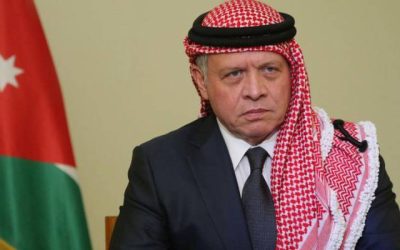 هاتف الملك الرئيس اللبناني معزياً بضحايا تفكيك قذائف في صور