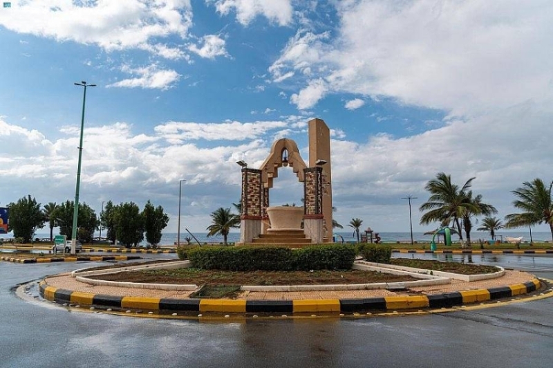هطول أمطار غزيرة في مراكز محافظة الوجه