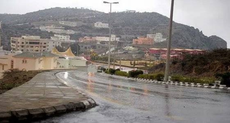هطول أمطار غزيرة في منطقة الباحة