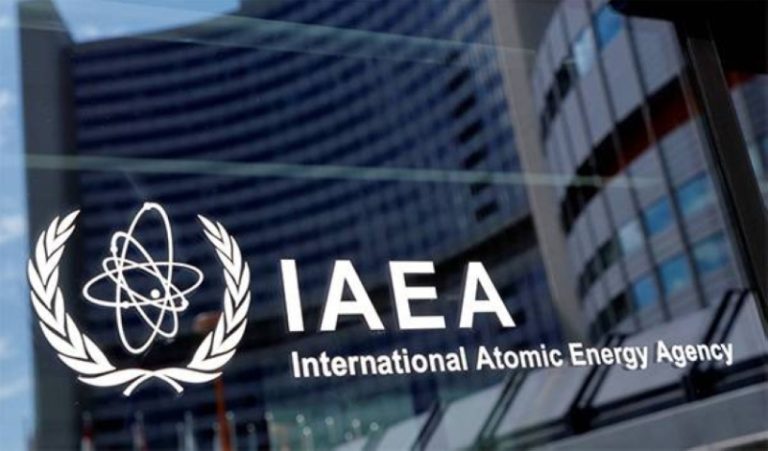 وكالة الطاقة الدولية ترفع توقعاتها بشأن نمو المعروض النفطي في السوق العالمية.