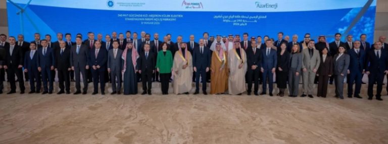 افتتاح محطة خيزي-أبشيرون لتحويل الرياح إلى كهرباء في أذربيجان بحضور الرئيس الأذربيجاني.