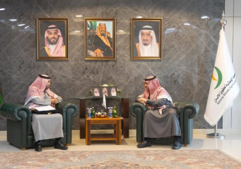 “حقوق الإنسان” تستضيف حلقة نقاشية حول ضمانات حقوقية لاستخدام الذكاء الاصطناعي الحديثة.